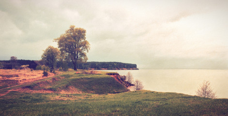 Берег реки Волги вблизи деревни Рыжково © vad_nn