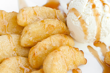 deep-fried apples and ice-cream