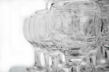 much transparent glass for wine