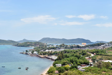 Fototapeta na wymiar mountain and blue sea for background at Sichang Island