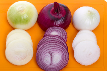 Sliced onions three varieties