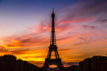 Fototapeta na wymiar Eiffel Tower at sunset in Paris