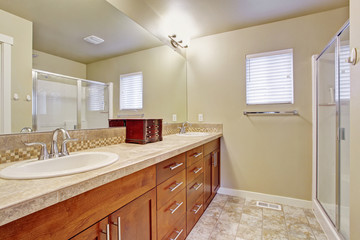 Elegant bathroom with tile floor.