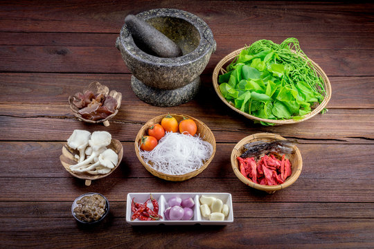 Ingredients of the food native to northern Thailand.