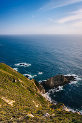 Fototapeta na wymiar View of the rocky Pacific Coast, in Big Sur, California.