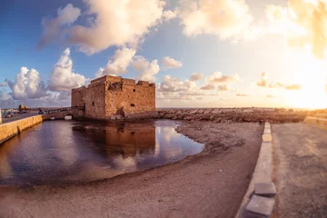 Papier Peint photo autocollant Travaux détablissement Famous medieval castle at Paphos harbor. Cyprus