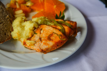 Chicken with puree