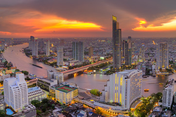 Fototapeta premium Chao Phraya River Landscape