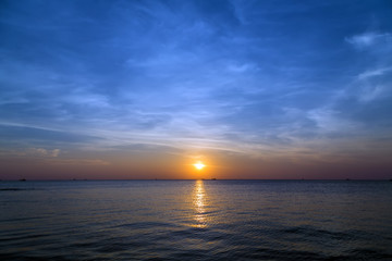 Obraz premium Sunrise landscape sea