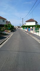 Obraz premium Rue avec des maisons