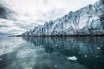 Arctic spring in south Spitsbergen © KrisGrabiec