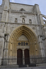 Fototapeta na wymiar Catedral de Palencia. Puerta de los Reyes