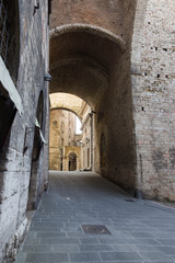 Fototapeta na wymiar Strada del centro storico , Perugia