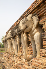 Fototapeta na wymiar Sukhothai - Historischer Park - Wat Sorasak 