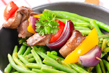 Liver skewer with green beans