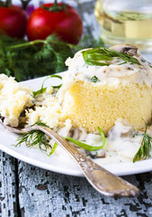 Couscous with mushrooms and onion