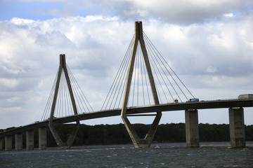 Danimarca,isola di Mon,ponte Faro.