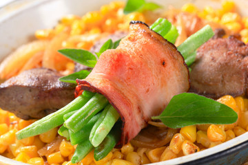 Sweetcorn with fried chicken liver and green beans in bacon
