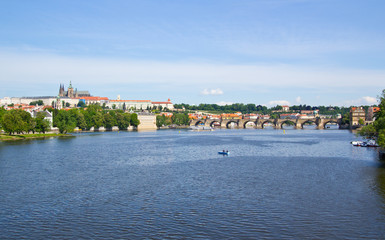 Prag mit Karlsbrücke