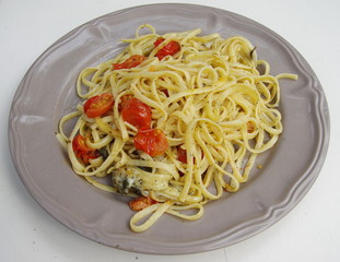 linguines a la mozzarella