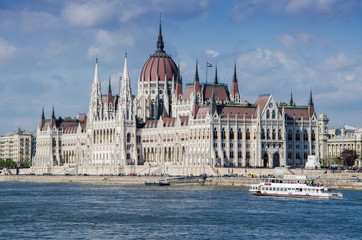 Fototapeta premium Hungarian Parliament Building