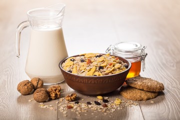 Cereal, bowl, granola.