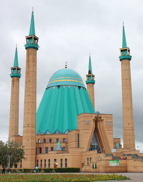 Мечеть Машур Жусупа