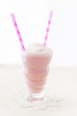 Berry Smoothy and pink polka dot straws.