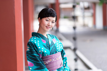 浴衣の女性