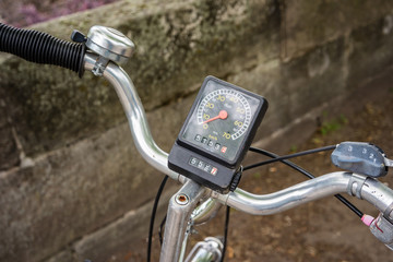 Nostalgischer Fahrrad Tacho 02