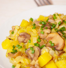 Vegetables stewed with mushrooms