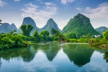 Photo sur Plexiglas Guilin Montagnes karstiques de Guilin