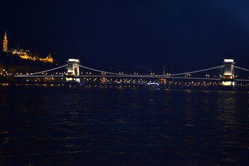 Obraz premium BUDAPEST NOCTURNO