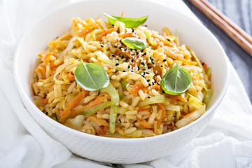 Fried rice with cabbage and carrot
