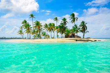 Fototapeta na wymiar Tropical Island - archipelago with beautiful beaches
