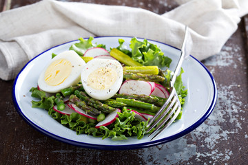 Fresh salad with lettuce, asparagus and eggs