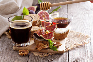 Coffee with figs and cheese bruschetta