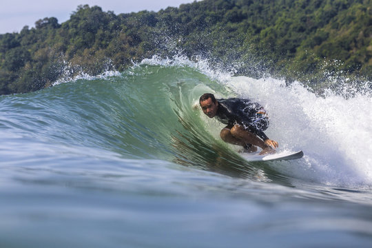 Indonesia, Java, surfing man