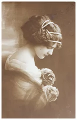 Vintage Fotoporträt der jungen Frau © neirfy