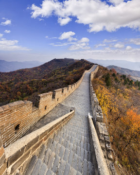 Fototapeta China Great Wall Steps Down Vert panorama