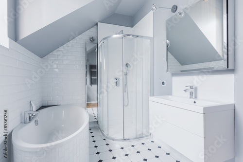 "Bathroom in classic style" Stockfotos und lizenzfreie Bilder auf