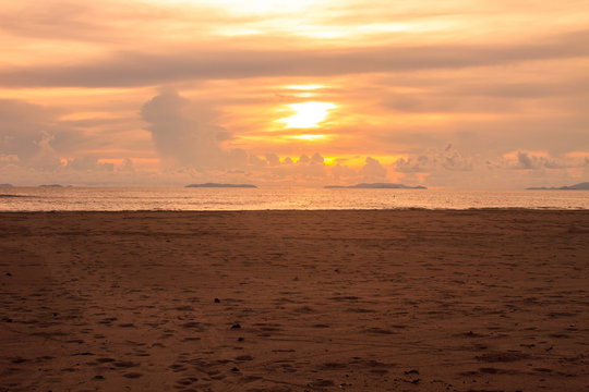 Fototapeta beautiful sunrise on tropical sea