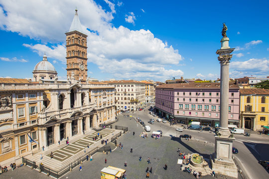 Fototapeta Aerial view of Basilica di Santa Maria Maggiore in Rome, Italy