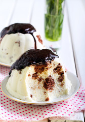 Cookies and cream cheesecake