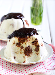 Cookies and cream mini cheesecakes