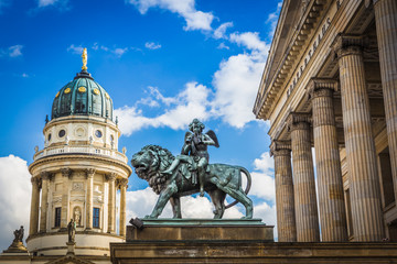 Fototapeta premium Französischer Dom, Gendarmenmarkt, Berlin - Deutschland