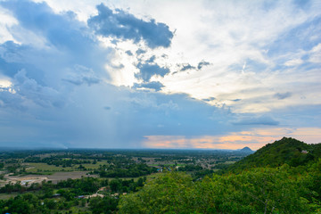 Obraz premium The evening light with clouds countryside of Thailand.
