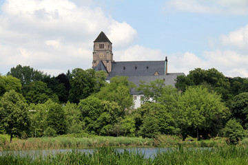 Schlosskirche mit Schlossteich Chemnitz