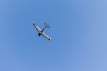 Avion T 6 MO Zéro en démonstration aérienne