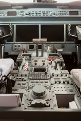Innenansicht flugzeug Cockpit G550 mit Steuerung
